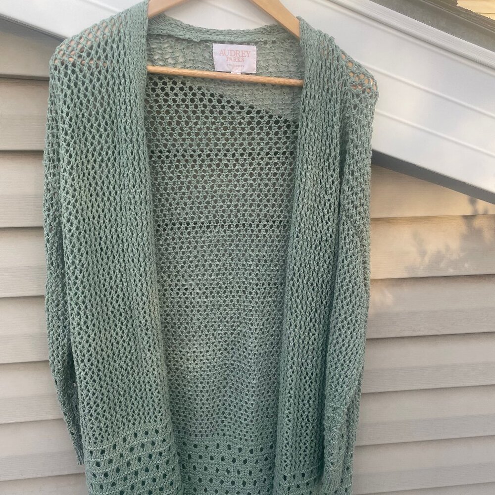 Women's Mint Green BOHO Audrey Parks Fringe Sweater, Size Medium - great color!